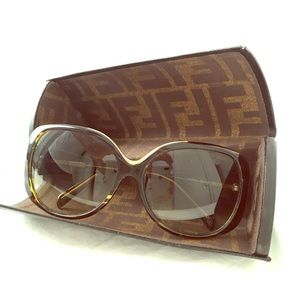 FENDI women’s sunglasses with original case